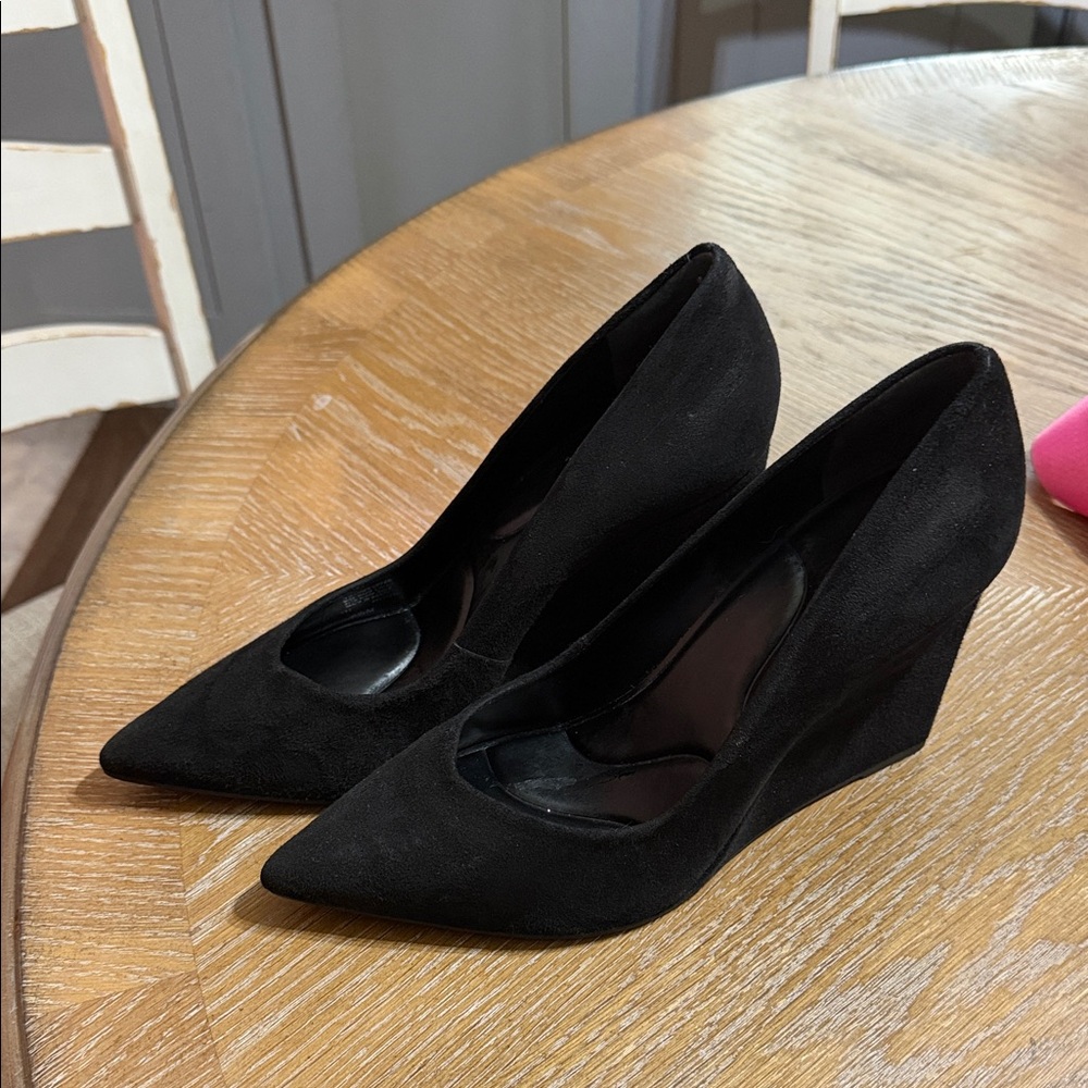 Elegant Black Wedge Heels